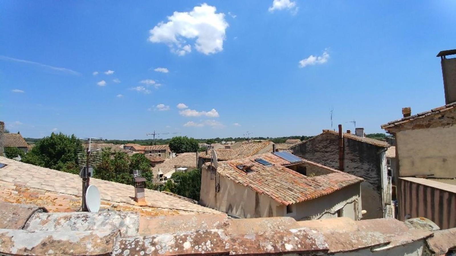 Maison De Vacances Atypique Pouzolles Exterior foto